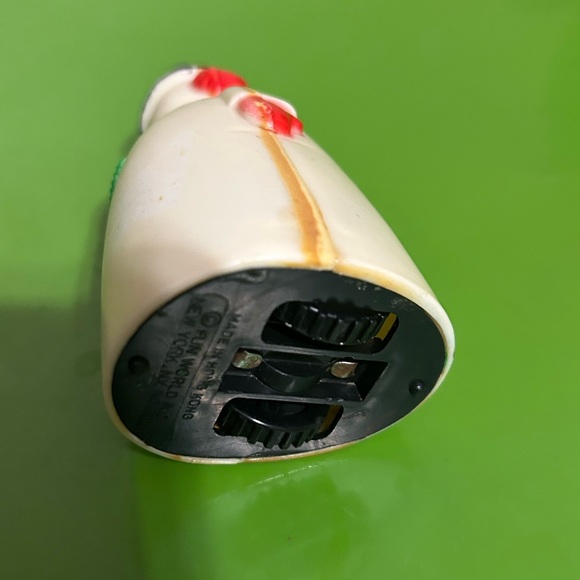 Vintage Snowman Christmas Rolling Push Toy on Wheels by Fun World Inc. - Picture 8 of 9